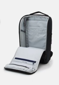 Pinqponq CUBIK MEDIUM UNISEX - Tagesrucksack - Licorice Black 10 Pinqponq CUBIK MEDIUM UNISEX - Tagesrucksack - Licorice Black -Mode Verkauf 56b1b6bf90c348e19248504e7532440c