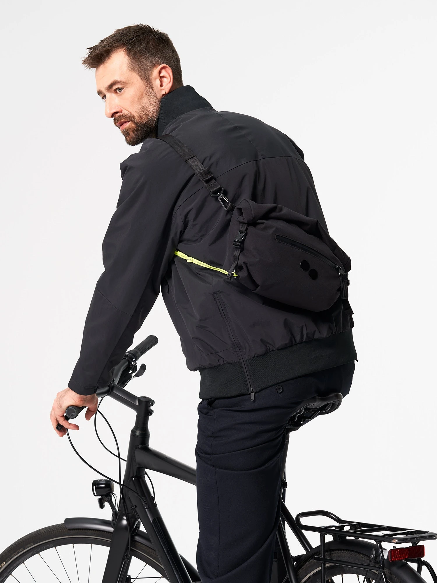 Pinqponq Aksel - Solid Black 16 Pinqponq Aksel - Solid Black – Bild 14