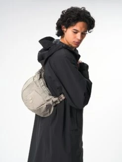 Pinqponq Krumm Medium - Crinkle Taupe 17 Pinqponq Krumm Medium - Crinkle Taupe -Mode Verkauf PPC BAY 001 70097 pinqponq Krumm Medium Crinkle Taupe 52