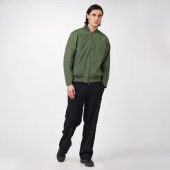 Pinqponq Light Bomber Jacket - Forester Olive (Unisex) -Mode Verkauf PPC BOM 101 70079 pinqponq Bomber Jacket Unisex Forester Olive 51
