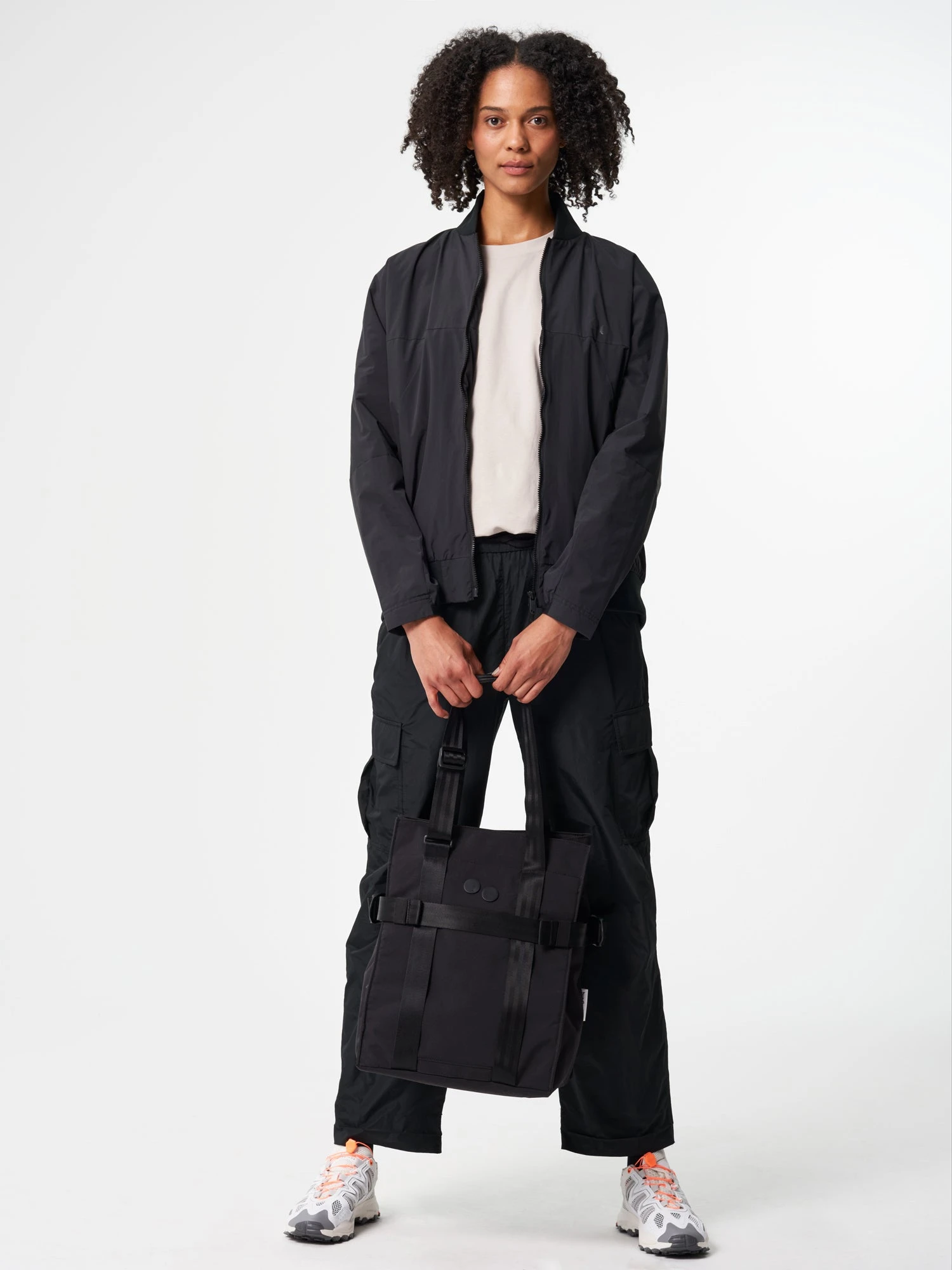 Pinqponq Pendik TB - Solid Black 21 Pinqponq Pendik TB - Solid Black – Bild 19