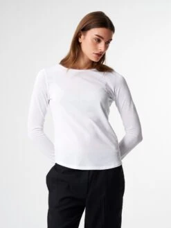Pinqponq Longsleeve TENCEL™ - Wooden White (Female) 9 Pinqponq Longsleeve TENCEL™ - Wooden White (Female) -Mode Verkauf PPC LTW 001 80130 pinqponq Longsleeve Tencel Cotton Women Inspire Wooden White 51