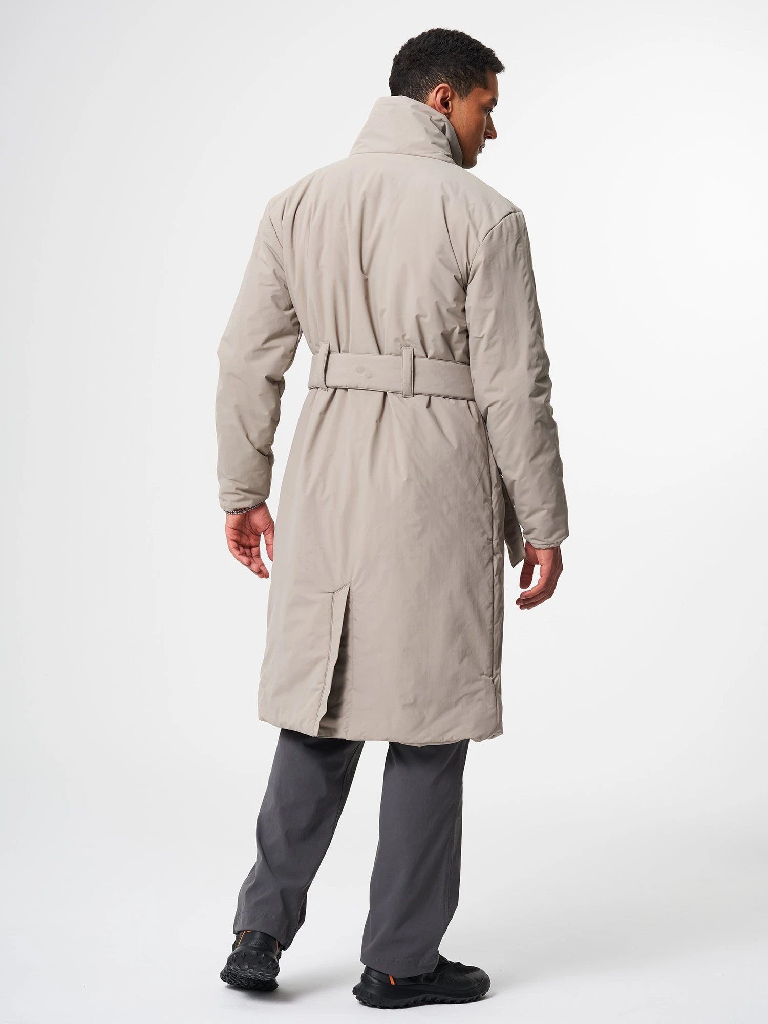 Pinqponq Padded Trench Coat - Cement Taupe (Unisex) 7 Pinqponq Padded Trench Coat - Cement Taupe (Unisex) – Bild 5