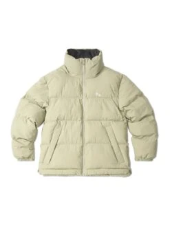 Pinqponq Puffer Jacket - Reed Olive (Unisex) 16 Pinqponq Puffer Jacket - Reed Olive (Unisex) -Mode Verkauf PPC PUJ 001 20136 pinqponq Puffer Jacket Unisex Reed Olive 01