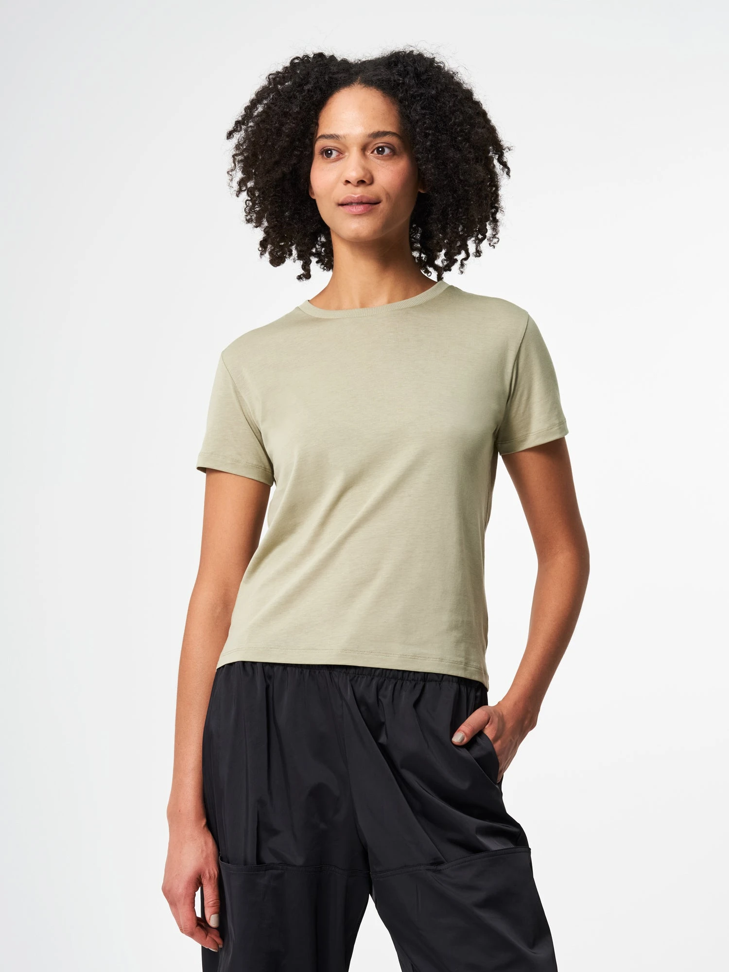 Pinqponq T-Shirt TENCEL™ - Wooden Olive (Female) 5 Pinqponq T-Shirt TENCEL™ - Wooden Olive (Female) – Bild 3