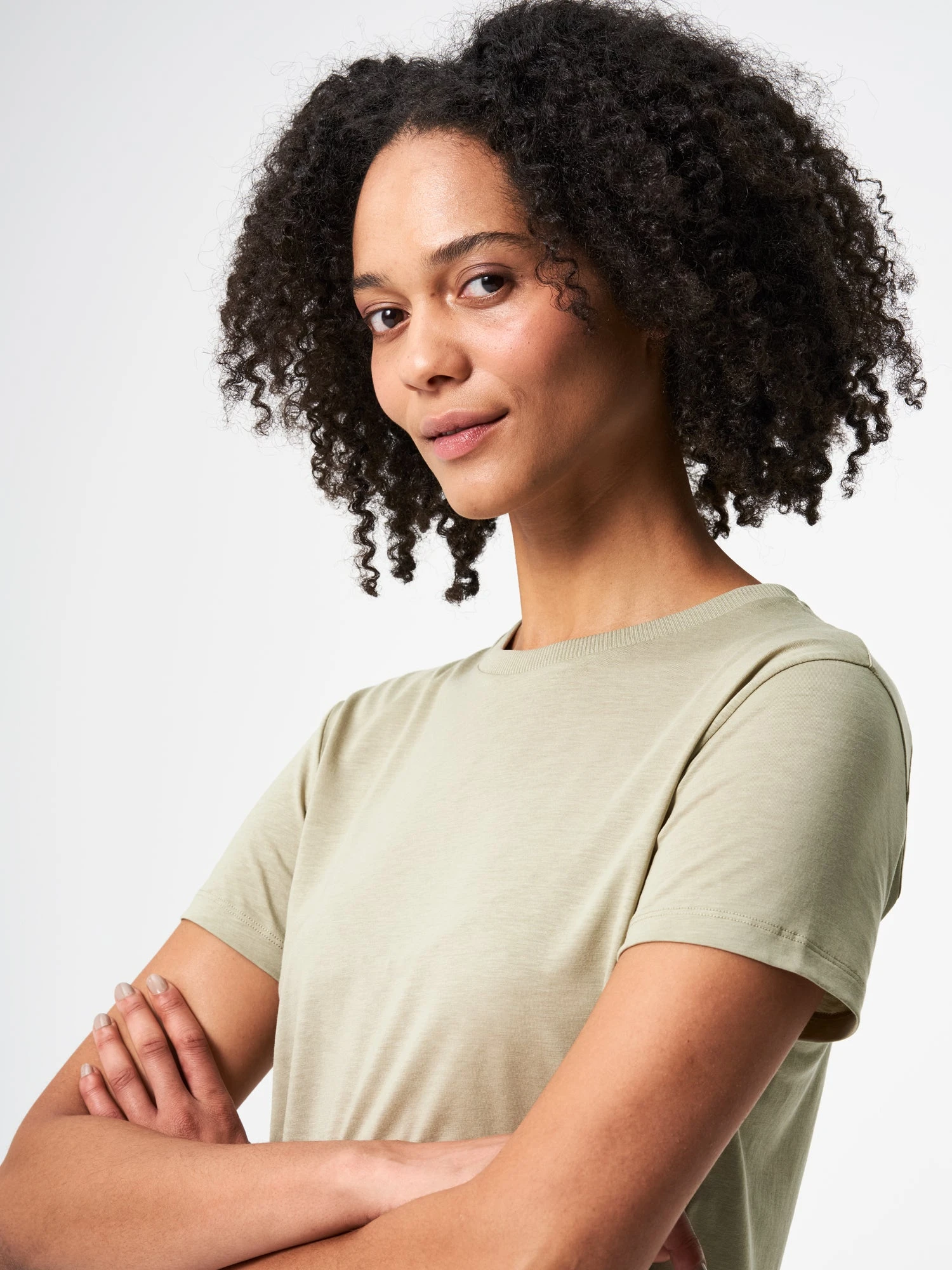 Pinqponq T-Shirt TENCEL™ - Wooden Olive (Female) 3 Pinqponq T-Shirt TENCEL™ - Wooden Olive (Female)