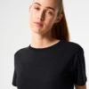 Pinqponq T-Shirt TENCEL™ - Wooden Black (Female) 2 Pinqponq T-Shirt TENCEL™ - Wooden Black (Female) -Mode Verkauf PPC TTW 001 80129 pinqponq Tshirt Tencel Cotton Women Tone Wooden Black 53