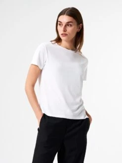 Pinqponq T-Shirt TENCEL™ - Wooden White (Female) 9 Pinqponq T-Shirt TENCEL™ - Wooden White (Female) -Mode Verkauf PPC TTW 001 80130 pinqponq Tshirt Tencel Cotton Women Tone Wooden White 51