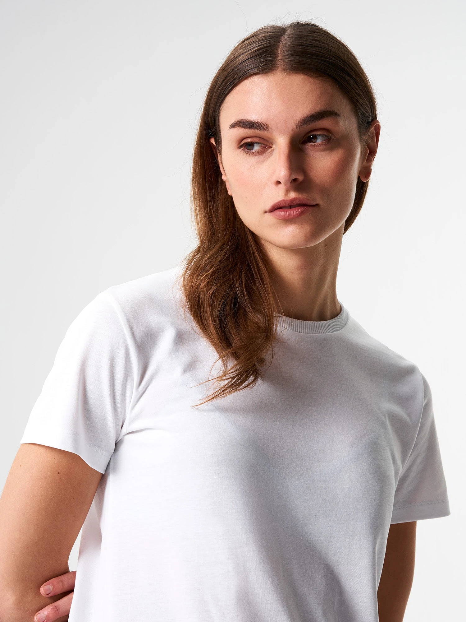 Pinqponq T-Shirt TENCEL™ - Wooden White (Female) 3 Pinqponq T-Shirt TENCEL™ - Wooden White (Female)